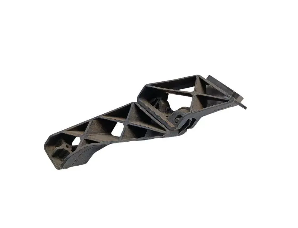 VOLKSWAGEN Touareg 2 generation (2010-2018) Держатель заднего бампера правый 31758297