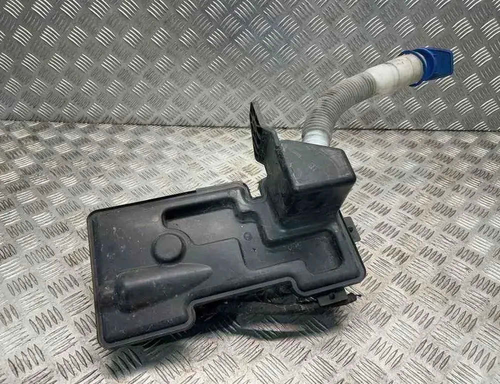 VOLKSWAGEN Tiguan 1 generation (2007-2017) Ablakmosó tartálya 5N0955453 32454842