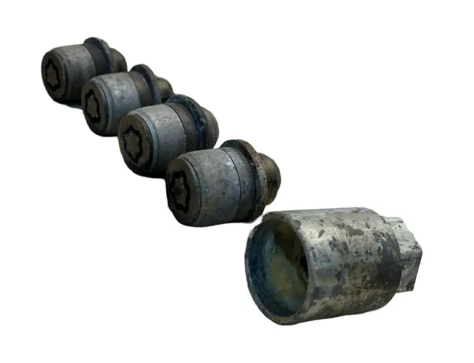 TOYOTA C-HR 1 generation (2016-2023) Zárókerék-csavarkészlet PW45600023 34826765