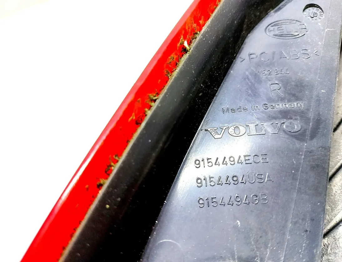 VOLVO V70 2 generation (2000-2008) Jobb hátsó lámpa  9154494 30151547