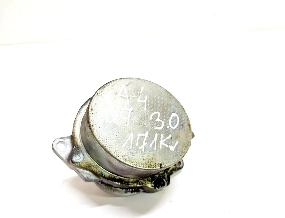 AUDI A4 B7/8E (2004-2008) Vákuumszivattyú 057145100AD 30154688