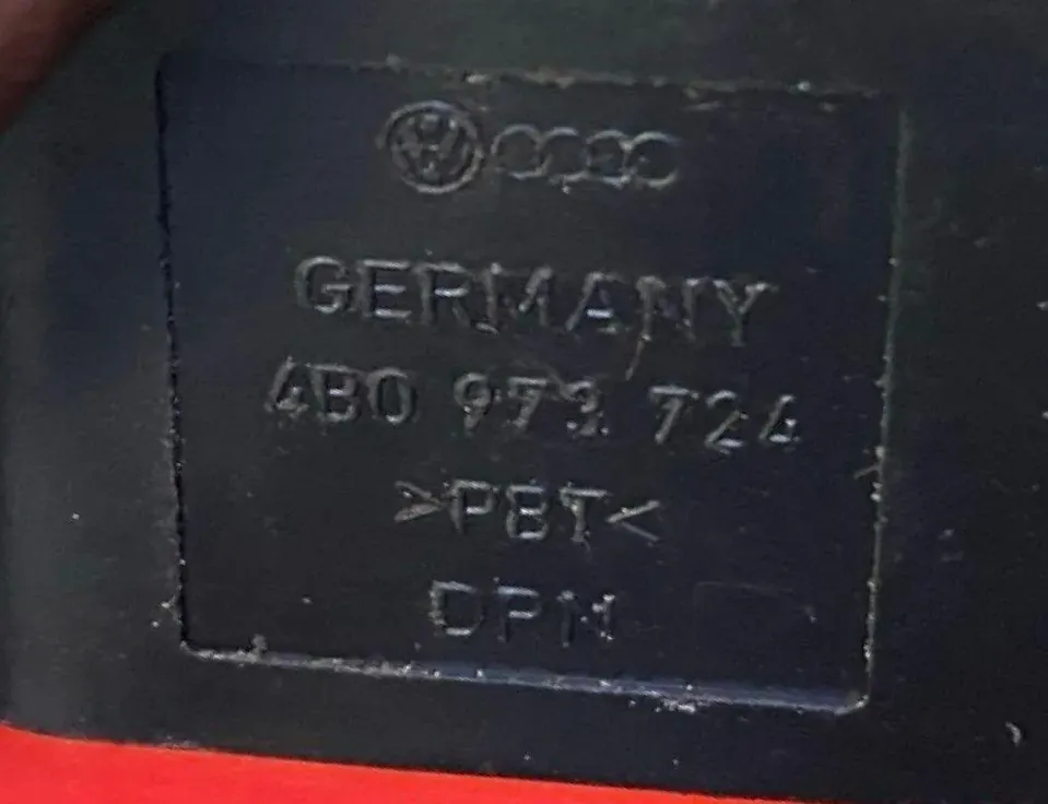 AUDI A3 8P (2003-2013) Magasfeszültségű gyújtóvezeték (gyújtógyertya-huzalok) 4B0973724 33580664