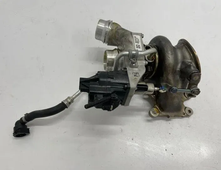 BMW 3 Series G20/G21/G28 (2018-2024) Turbófeltöltő 9845814 22188639