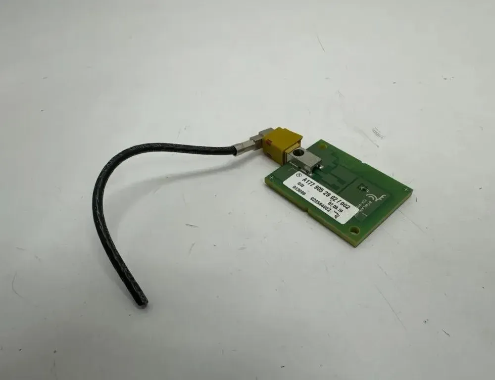 MERCEDES-BENZ A-Class W177 (2018-2024) Антенна A1779052902 26805426