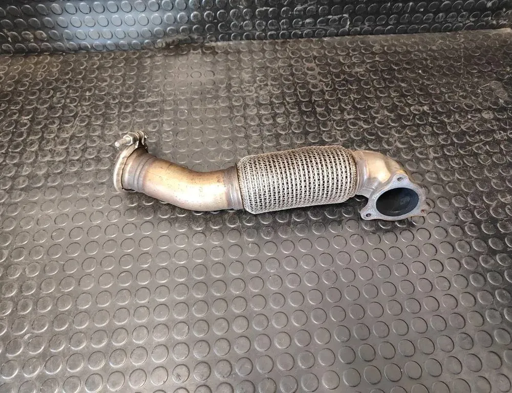 MERCEDES-BENZ CLA-Class C117 (2013-2016) Kipufogó csőbilincs 677027 33174428