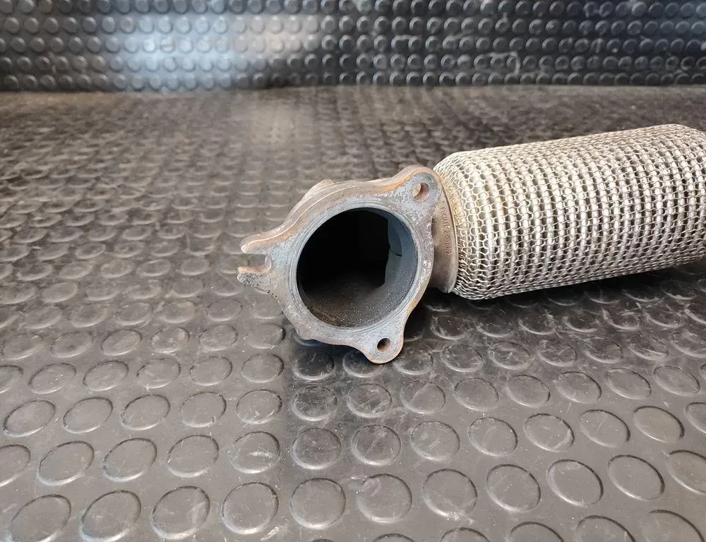 MERCEDES-BENZ CLA-Class C117 (2013-2016) Kipufogó csőbilincs 677027 33174428