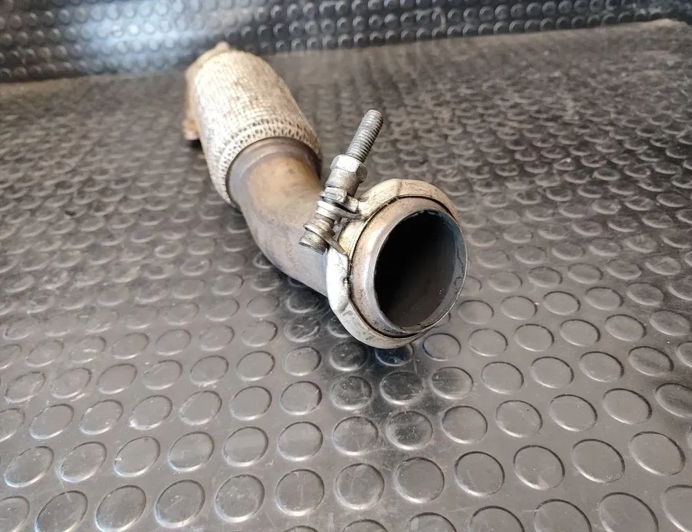 MERCEDES-BENZ CLA-Class C117 (2013-2016) Kipufogó csőbilincs 677027 33174428