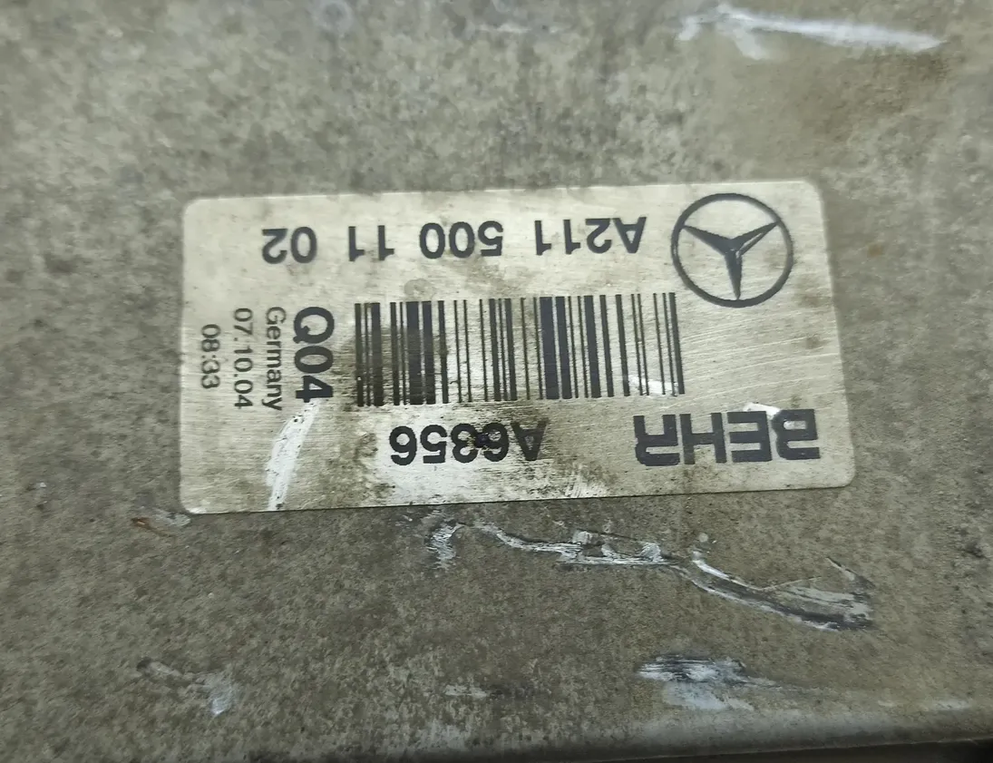 MERCEDES-BENZ E-Class W211/S211 (2002-2009) Feltöltőlevegő-hűtőrács A2115001102 30247053