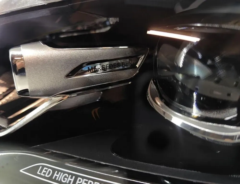 MERCEDES-BENZ C-Class W206 (2021-2023) Bal első fényszóró 1401000639,A2069063903 33233067