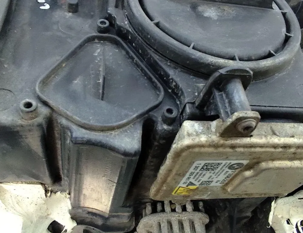 BMW X3 F25 (2010-2017) Front Right Headlight 7217296 33399938