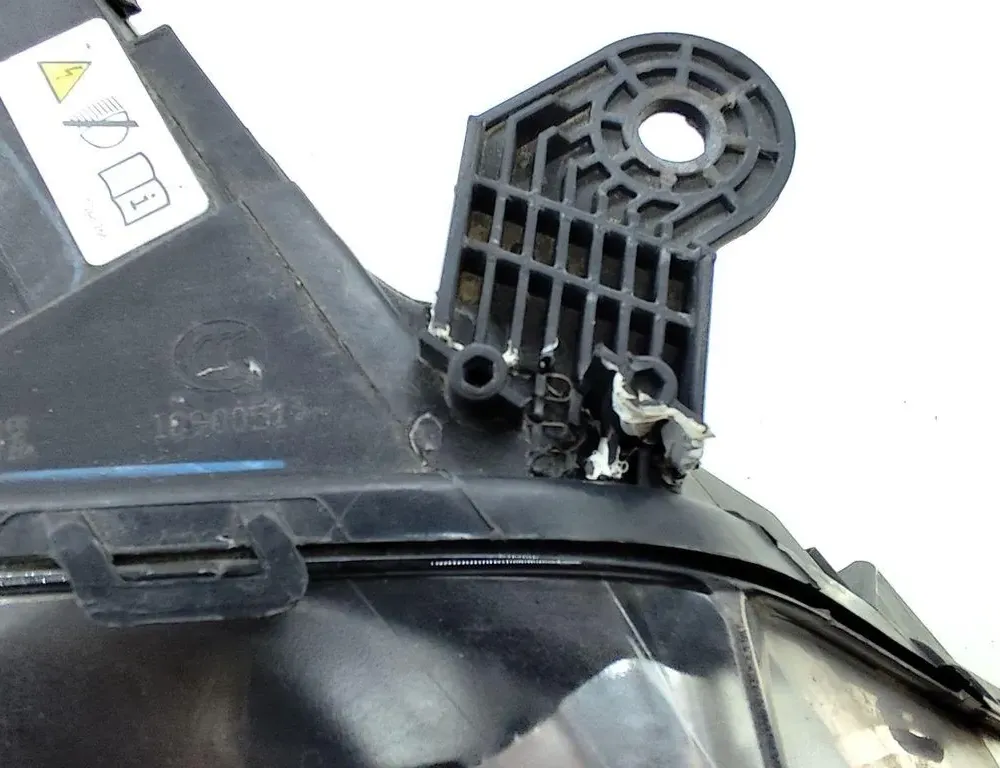 BMW X3 F25 (2010-2017) Front Right Headlight 7217296 33399938