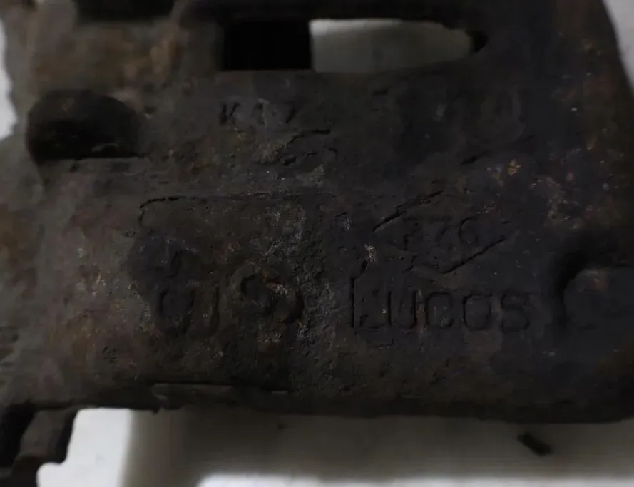 RENAULT Trafic 2 generation (2001-2015) Front Right Brake Caliper 32889100