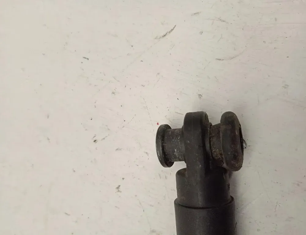 BMW X5 F15 (2013-2018) Csomagtérajtó-záró ütköző  7371765 33189931