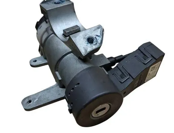 VOLVO XC70 2 generation (2000-2007) Gyújtászár 8621509,8626324 33403683