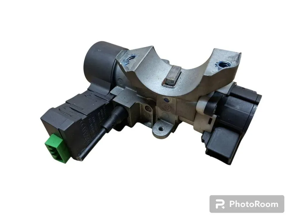 VOLVO XC70 2 generation (2000-2007) Gyújtászár 8621509,8626324 33403683