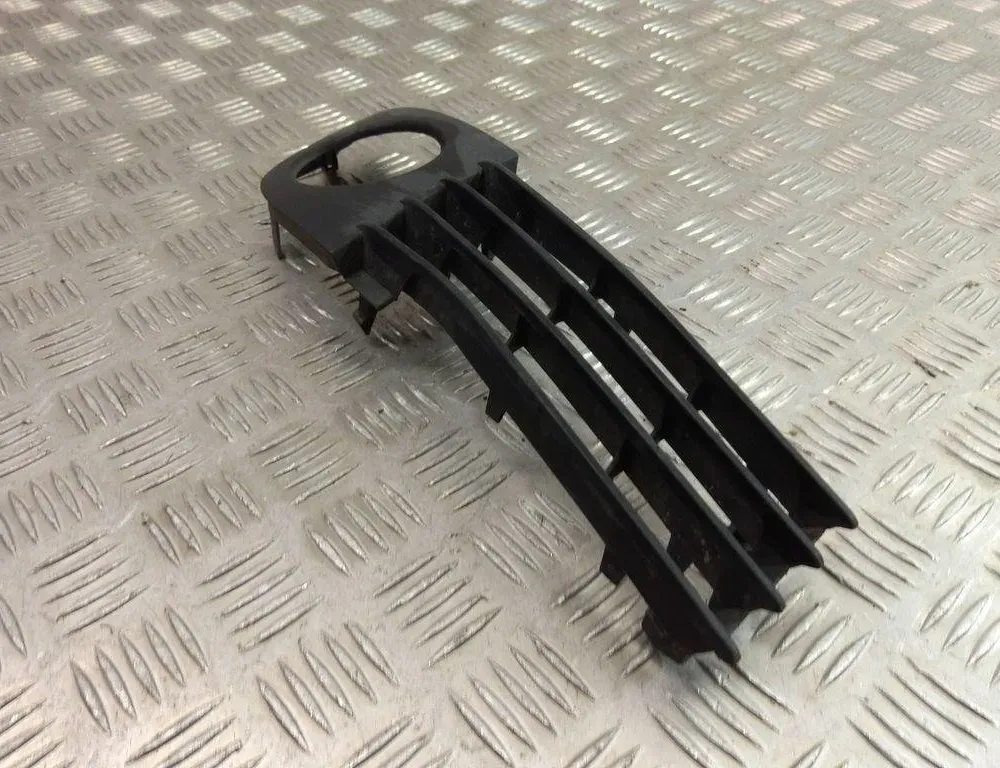 AUDI A6 C6/4F (2004-2011) Одделка противотуманай фары 4B0807682 30981823