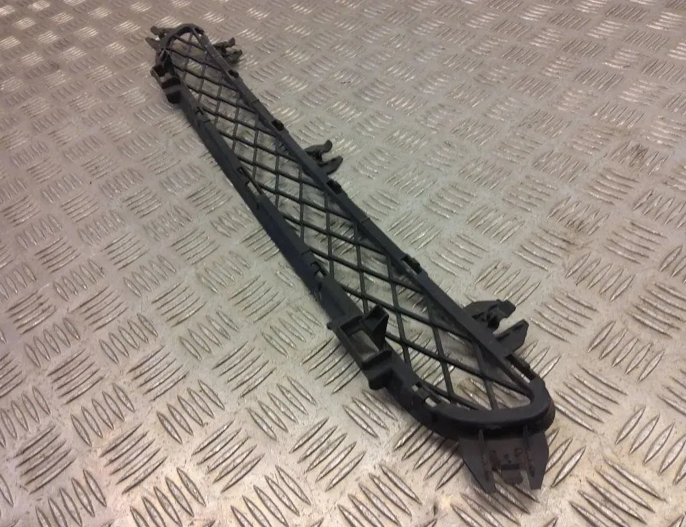 BMW X3 F25 (2010-2017) Elülső alsó rács 7210466 31003061