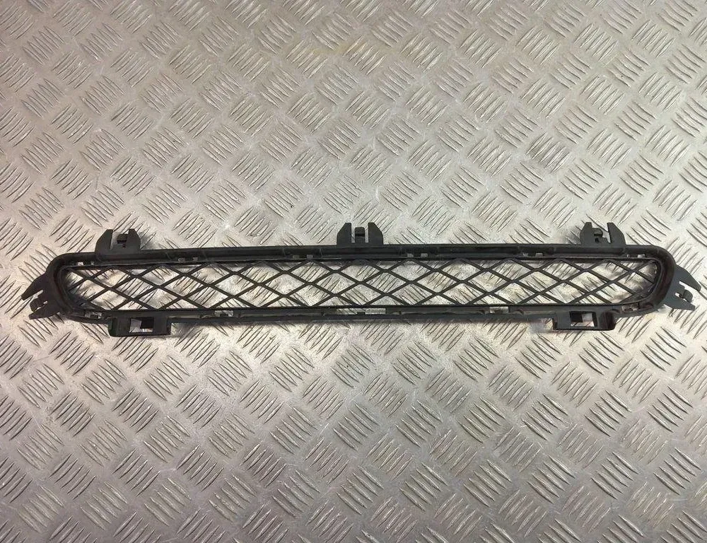 BMW X3 F25 (2010-2017) Elülső alsó rács 7210466 31014896