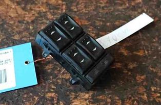 FORD Mondeo 3 generation (2000-2007) Кнопка стеклоподъемника передней левой двери 1S7T14A132BE,1S7T-14A132-BE 24848637