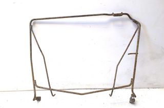 TOYOTA Avensis Verso 1 generation (2001-2003) Кронштейн крепления запасного колеса 32834678