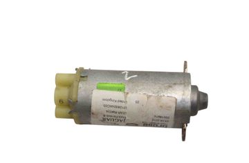 JAGUAR XJ 4 generation (X351) (2015-2020) Моторчик переднего левого сиденья 8X23-F61645-B 28278717