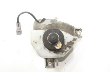 TOYOTA Prius Plus 1 generation (2012-2020) Бачок тормозной жидкости 32816354
