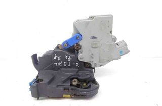 NISSAN X-Trail T30 (2001-2007) Jobb első ajtó zárja 805523Y510 20324457