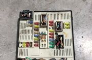 RENAULT Megane 2 generation (2002-2012) Fuse box 284B60008R 32860754