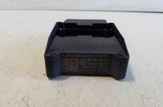 VOLKSWAGEN Tiguan 2 generation (2016-2024) Fuel Pump Control 5Q0906093A 32179597
