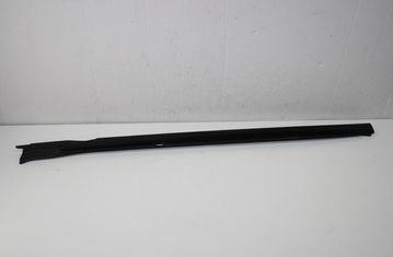 BMW X5 G05/G18 (2018-2024) Windshield Right Vertical Trim 7463528 32985488