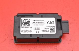 TESLA Model S 1 generation (2012-2024) Блок управления двигателем 1034601-00-B 33020592