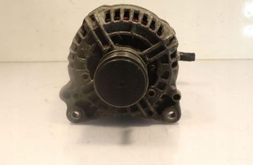 AUDI A3 8P (2003-2013) Váltóáramú generátor 0124525091 32904561