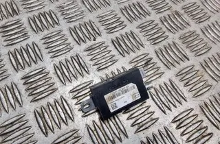 FORD S-Max 2 generation (2015-2024) Csomagtérfedél-antenna erősítője DS7T18C847AA 33479764