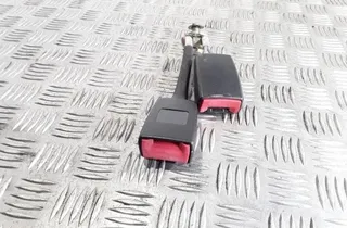 AUDI A4 B7/8E (2004-2008) Jobb középső ülés csatja 8E085773901C 34836151