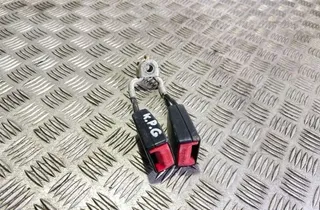 SKODA Fabia 2 generation (2010-2014) Bal hátsó ülés csatja 5J6857488 34836138