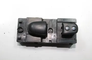 NISSAN Leaf 2 generation (2017-2023) Bal első ajtó ablakemelő gombja 254115SA0A 34755953