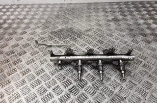 VOLKSWAGEN Passat B6 (2005-2010) Топливная магистраль левая 06F133317G 33828643