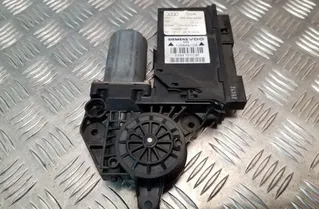 AUDI A4 B6/8E (2000-2005) Jobb hátsó ajtó ablakvezérlő motorja 0130821766,8E0959802A 25126953