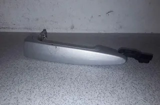 BMW 3 Series E90/E91/E92/E93 (2004-2013) Bal hátsó ajtó külső fogantyúja 7060669 33747327