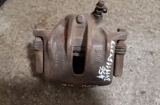 BMW 3 Series E30 (1982-1994) Супорт тормозов передний левый 34111154379 33961345