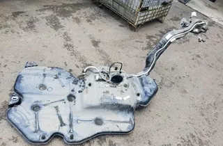 VOLKSWAGEN Atlas 1 generation (2017-2024) Üzemanyagtartály 3QF201021AN 33440334