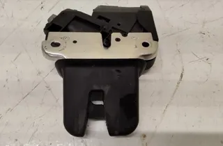 AUDI A4 B8/8K (2011-2016) Csomagtérajtó zárja 4F5827505D 34358356