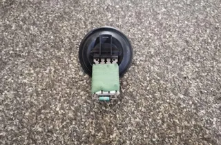 VOLKSWAGEN Fox 3 generation (2009-2020) Szellőzőventilátor-relé 33867350