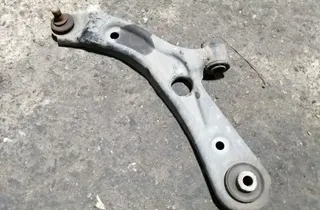 OPEL Agila 2 generation (2008-2015) Első keresztlengőkarok 33880533