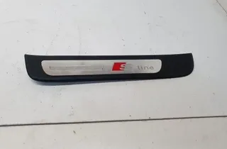 AUDI A1 8X (2010-2020) Bal hátsó küszöb-díszítőcsík 8K0853375B,8K0853375,8K0853375C 34233659