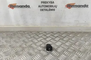 TOYOTA Prius 4 generation (XW50) (2015-2023) Üzemanyagtartály-nyitó kapcsoló M61694 31578237