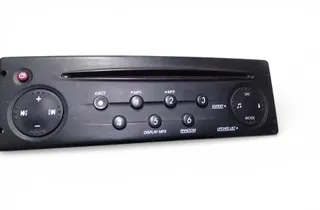 RENAULT Trafic 2 generation (2001-2015) Zenelejátszó GPS nélkül 8200585305 34206450