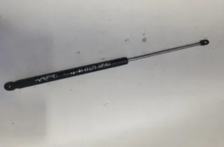 VOLKSWAGEN Passat B1 (1973-1981) Jobb oldali csomagtérajtó gázrugója 321827550f 24588131