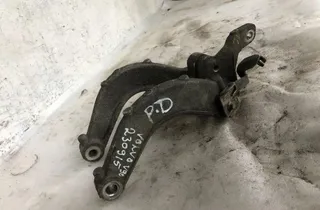 VOLVO S90 2 generation (2016-2023) Első keresztlengőkarok 31681721 32123670