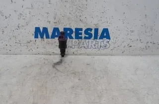 RENAULT Twingo 1 generation (1993-2007) Fuel Injector 7700875760,7700874112,8200603801,873774 26991670